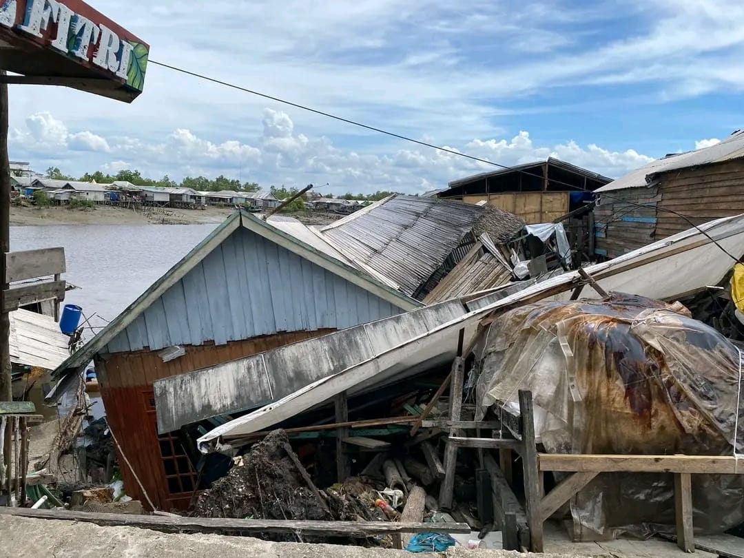 Tanah Longsor di Kuala Enok